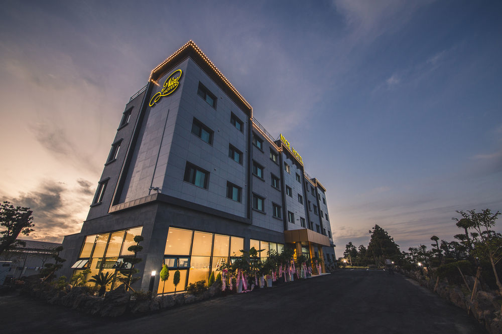 Nice Hotel Jeju Exterior foto